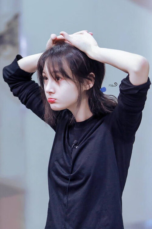 九游社区-以足球为纽带的国际交流合作不断深化,提倡足球